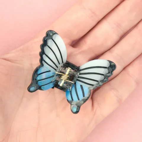coucou-suzette-accessoire-accessory-cadeau-gift-tendance-mode-trendy-fashion-merveilleuses-bestioles-wonderful-bugs-printemps-spring-mini-pince-cheveux-mini-hairclaw-papillon-butterfl_7cd1b971-e461-4992-a938-cbf37ce1ad0e