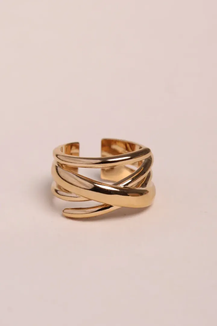 bague-romane-waekura_e3bff9c2-3b90-4936-b66d-9c1183a120d2