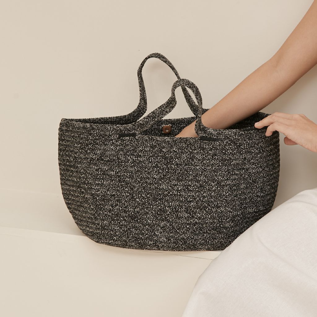 TAYA - Olga tote - IG Post - Nov 2021-01.jpg