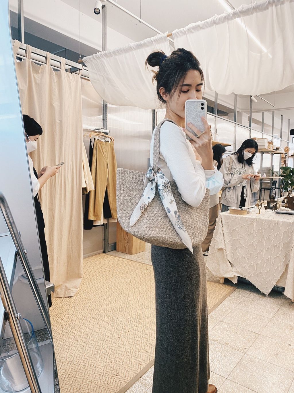 小絲巾搭配_230213_0