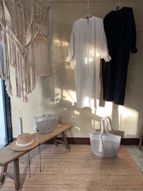 824CB851-BE3B-44B0-BA8A-B15EDB8D0EA4