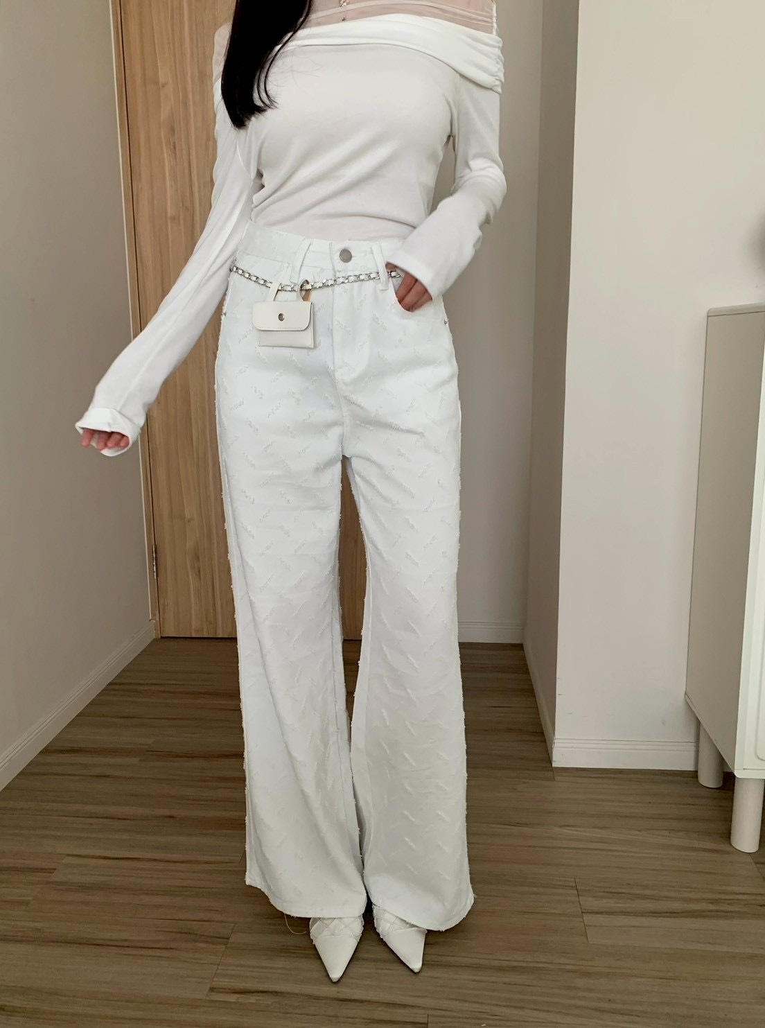 D4274AEB-2C52-4CC9-B91F-87E31AFD3308