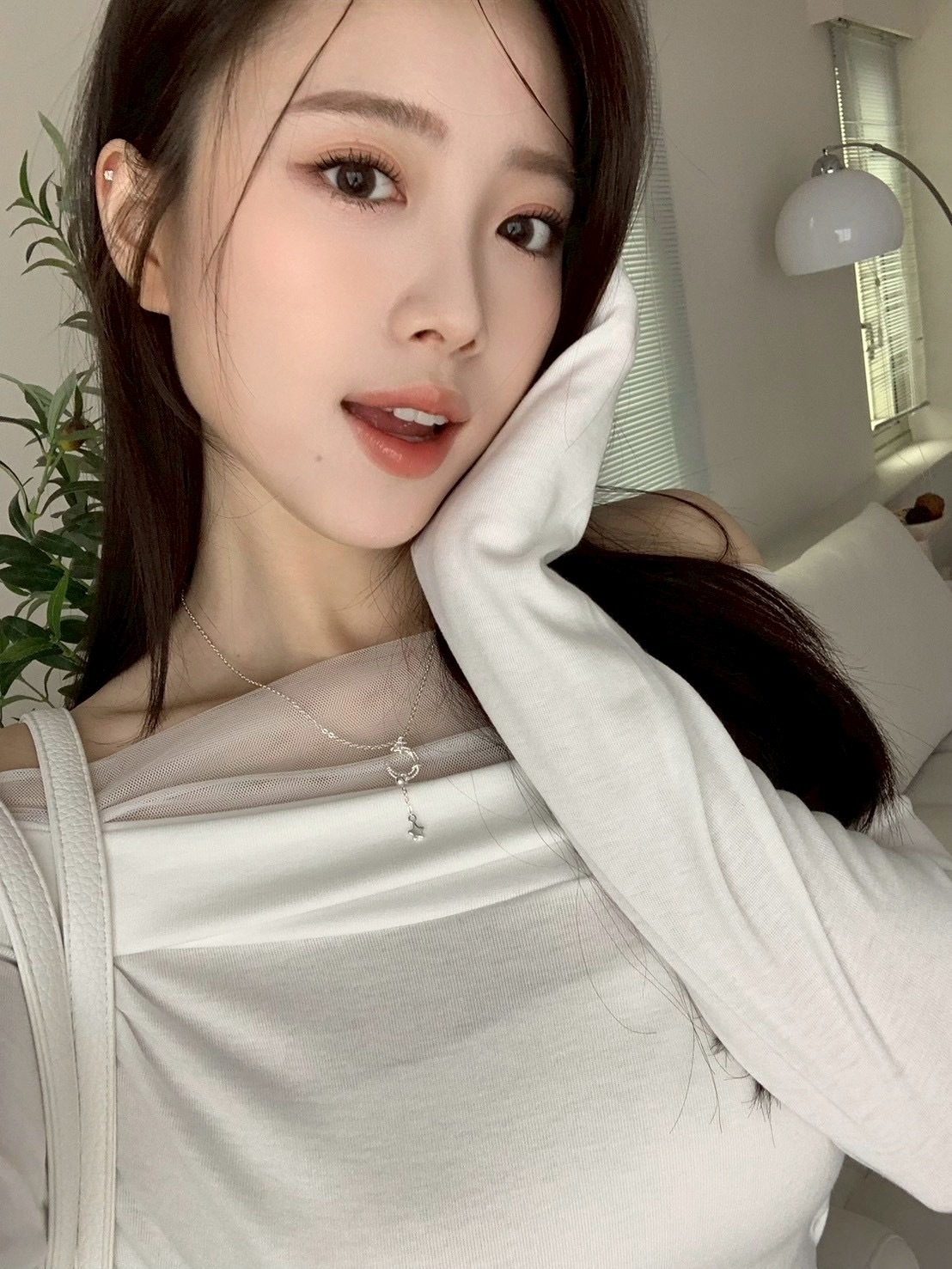 EF8DC088-4686-4CCD-B8EF-55BEF3535AA4