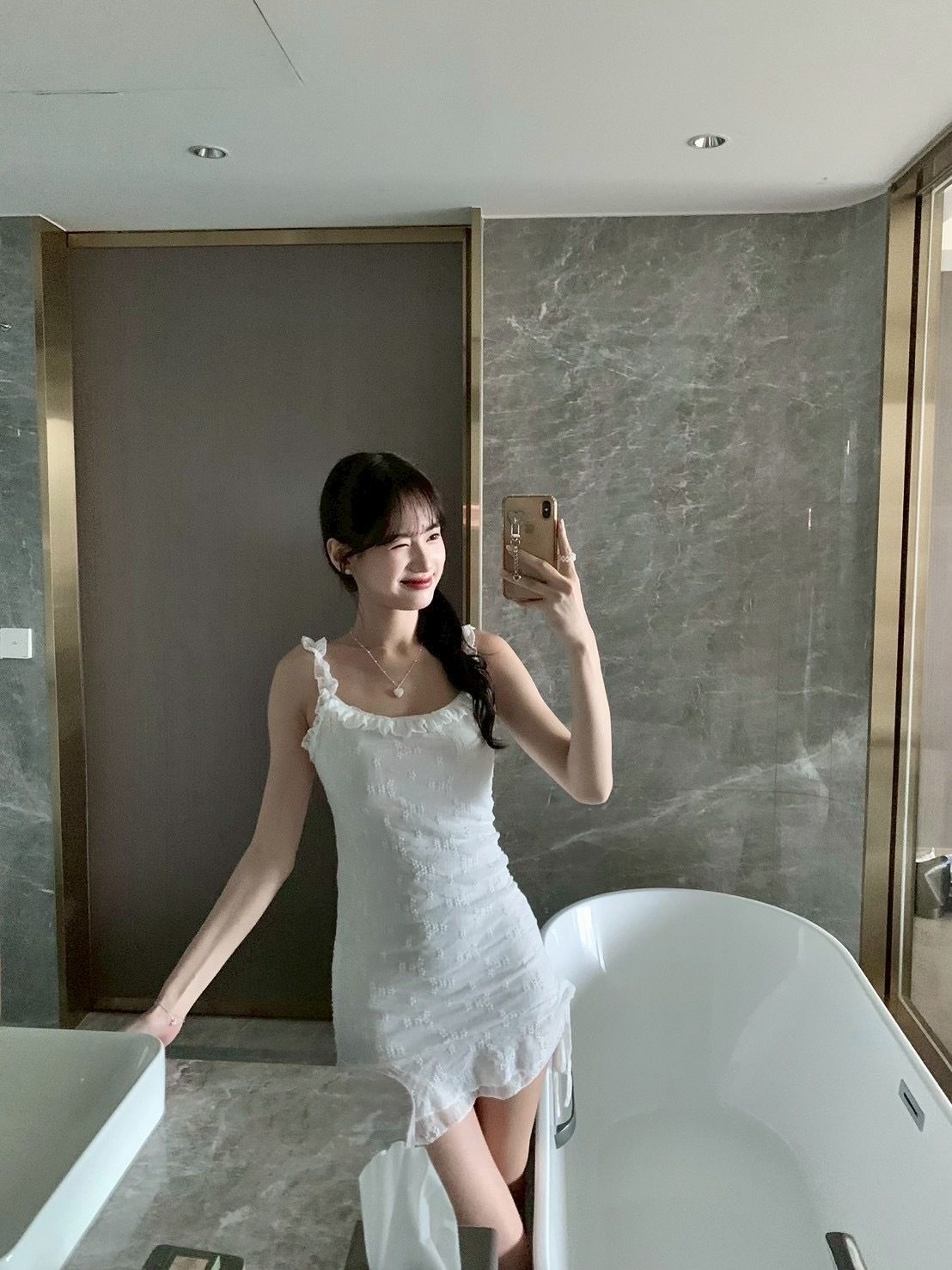 D062FADE-66C6-4AA1-97D3-0E2D3BB39A0C