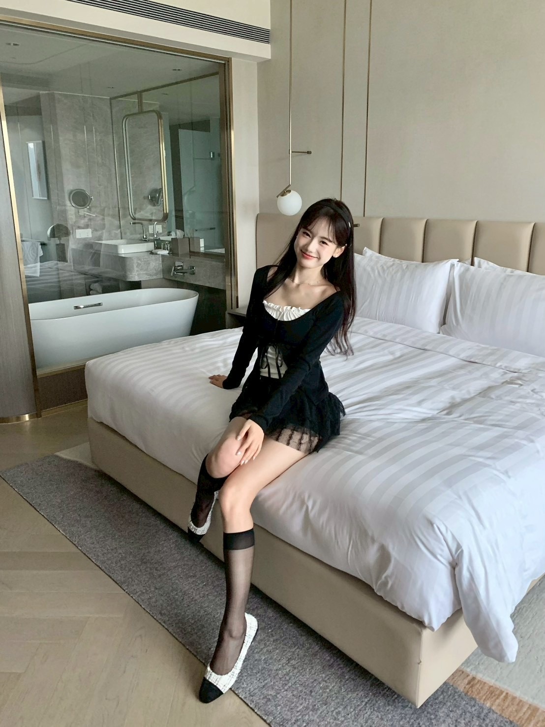 8DBC1633-844B-4C87-AA1B-56EA7CB8C8FC