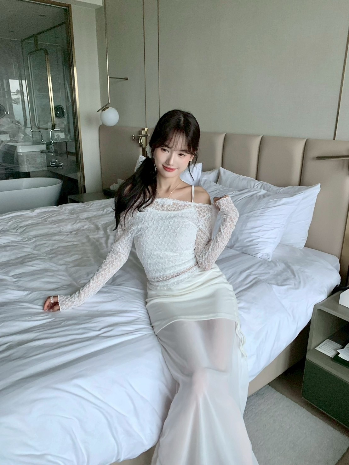 407B8C92-0AEB-4C01-8A83-1AB4702B1062