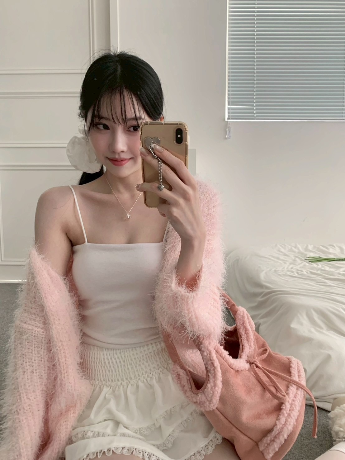 E99DBF54-3904-4B5E-AE2E-F183B9EDBFF1