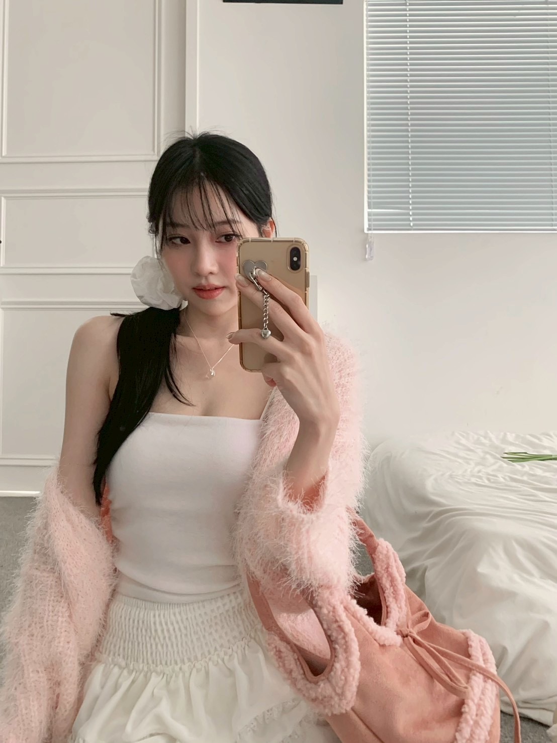 1EE05B63-901A-49F7-A996-A0B57520E926