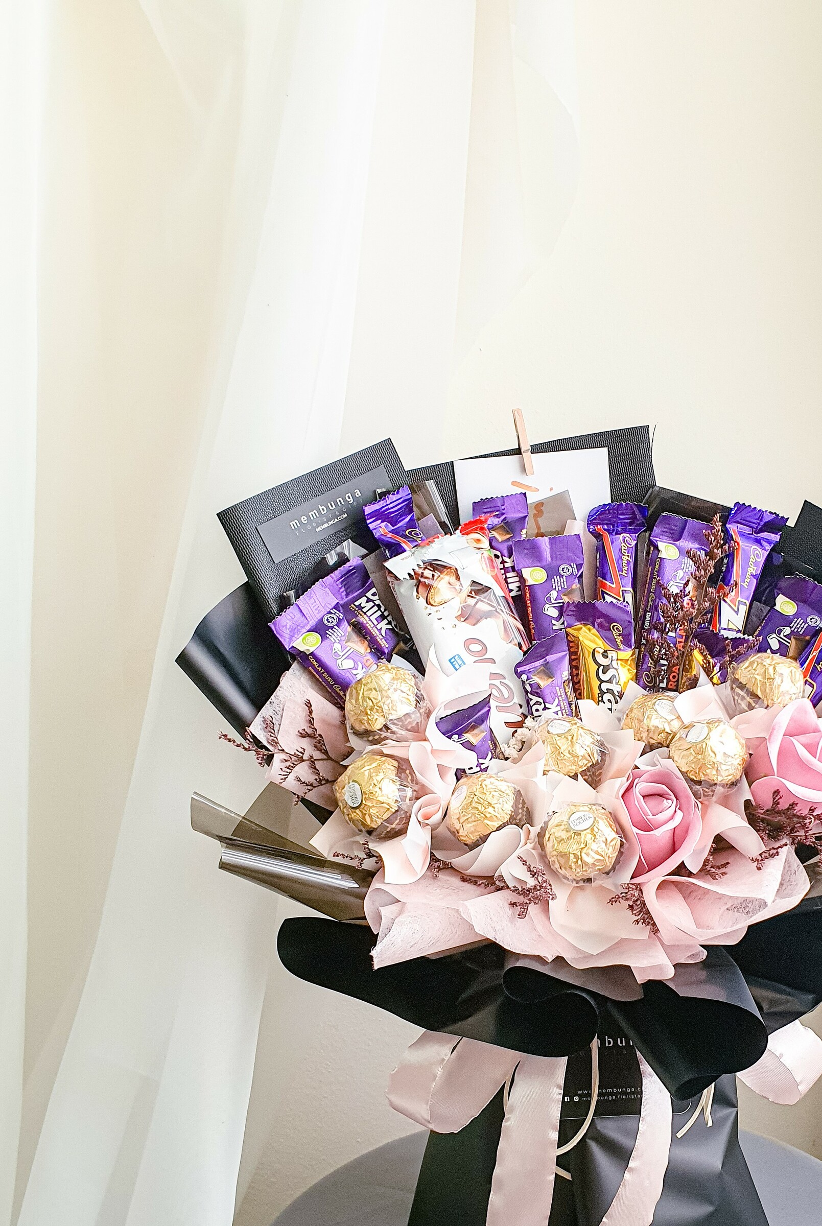 Large Chocolate Bouquet Ferrero Rocher Lindt Gifts for Her March Birthday  Thank You Gift Chocolate Flower Bouquet - Etsy