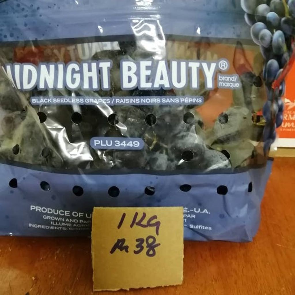 无核黑葡萄️ Black Seedless Grapes.jpg