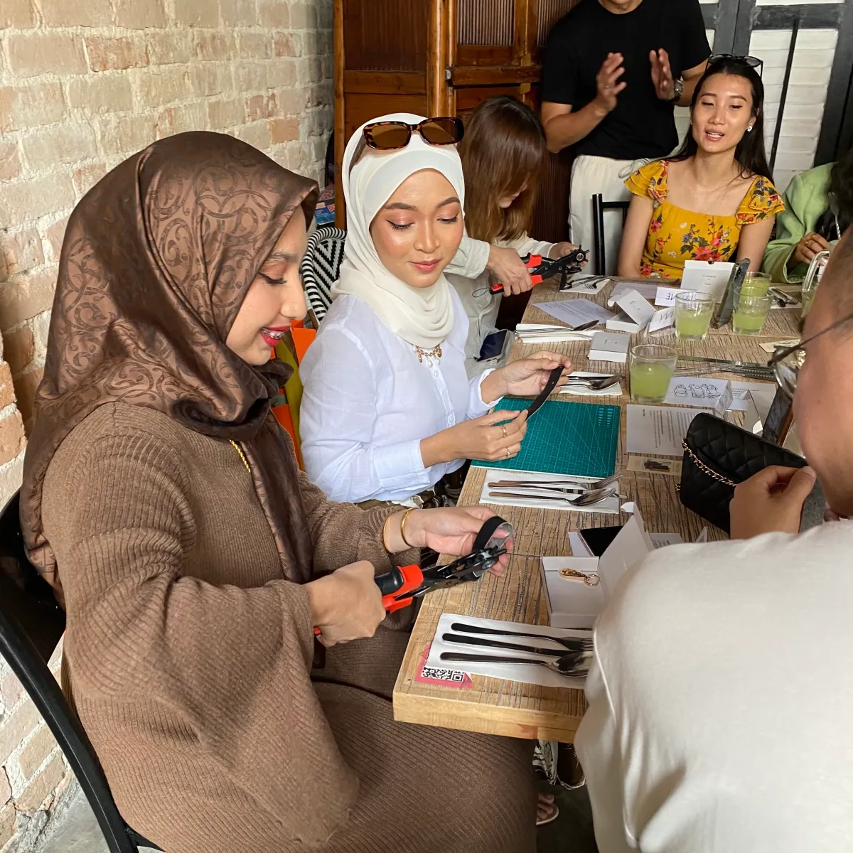 Align Co | Leather Goods Malaysia | LEATHER WORKSHOP