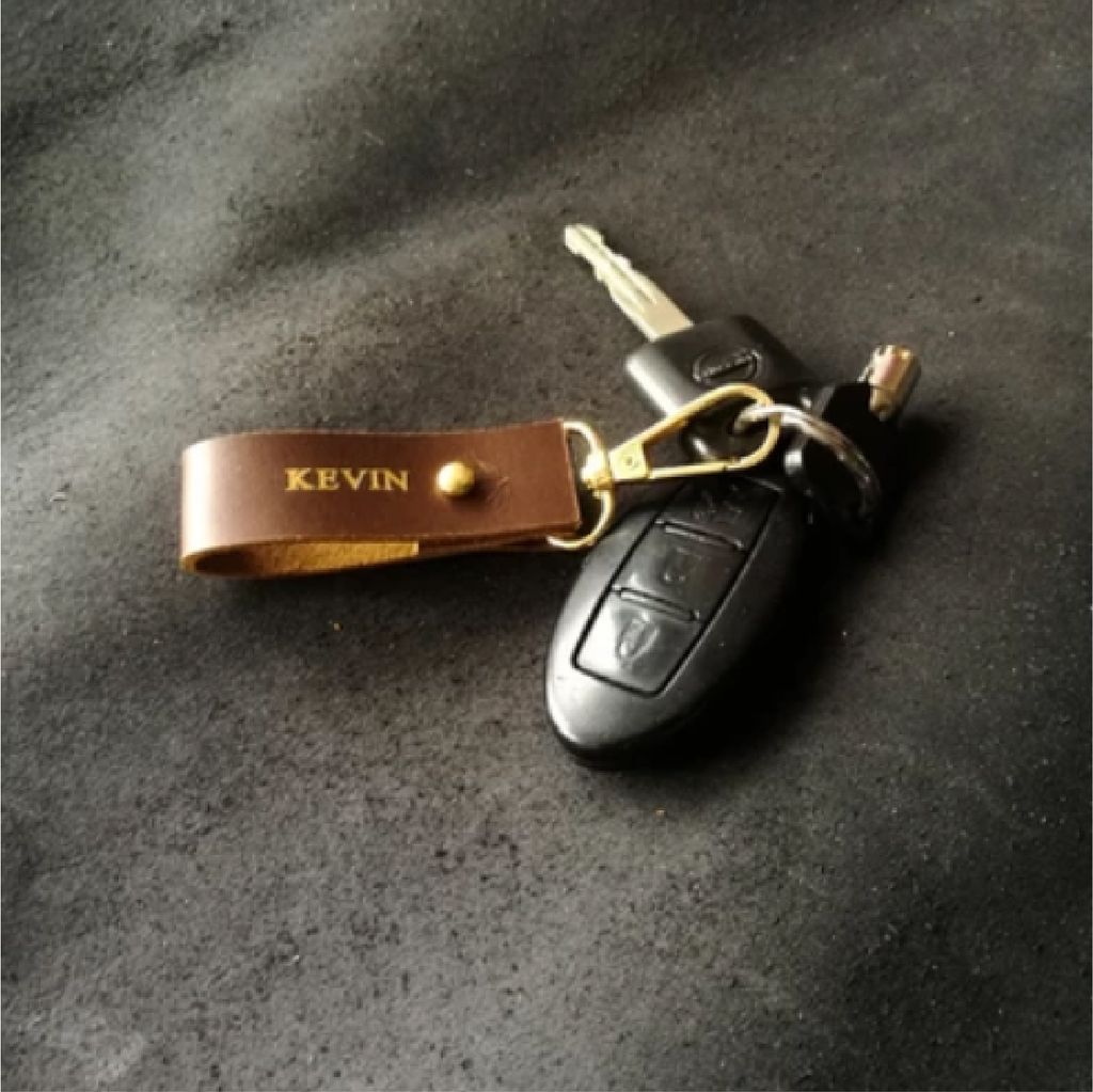 Leather Keychains-02.jpg