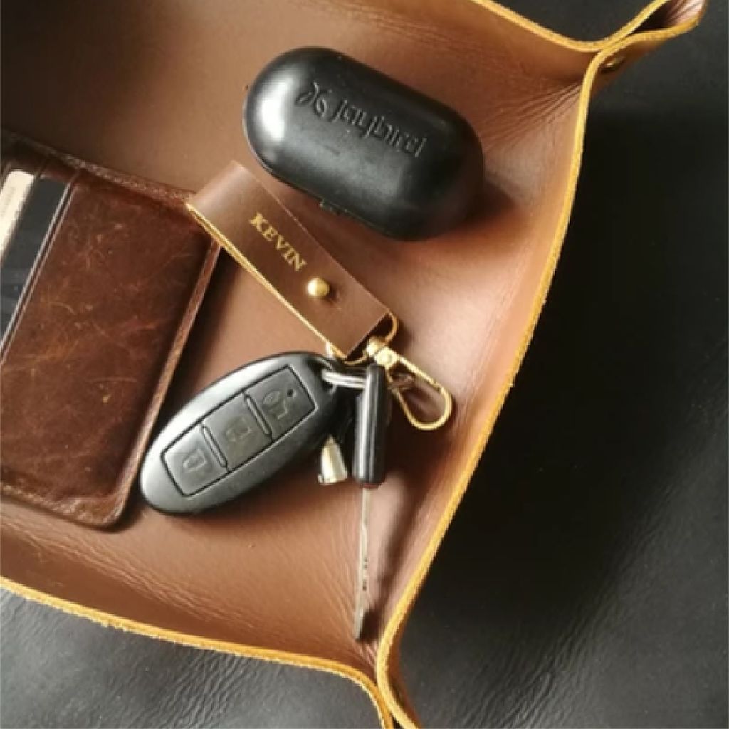 Leather Keychains-04.jpg