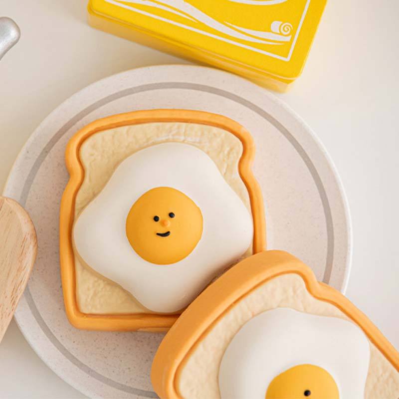 bite-me-egg-toast-latex-dog-toy-234824_800x
