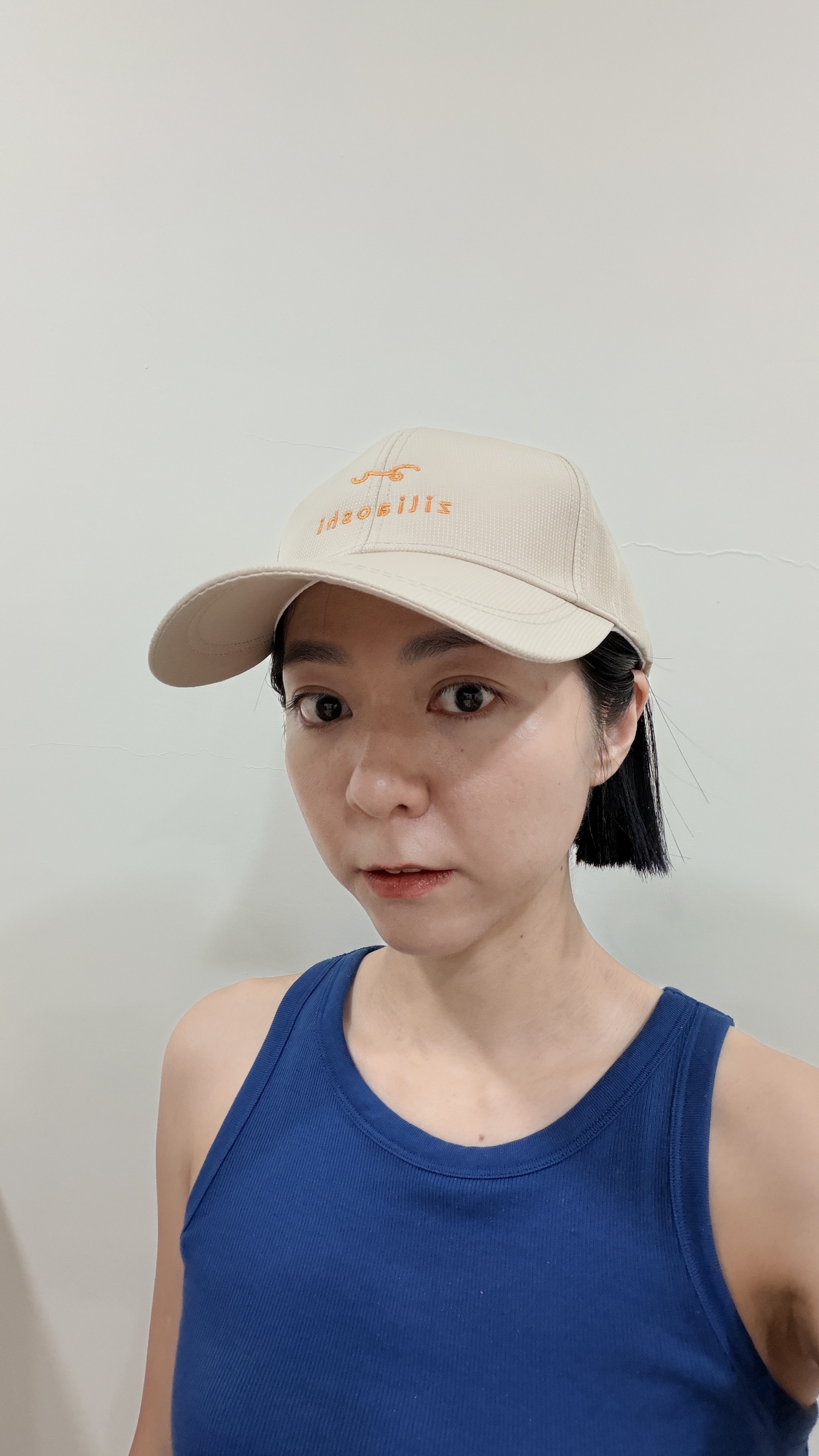 織療室 Re:Balance 帽簷細節，可調整頭圍設計，男女皆宜。