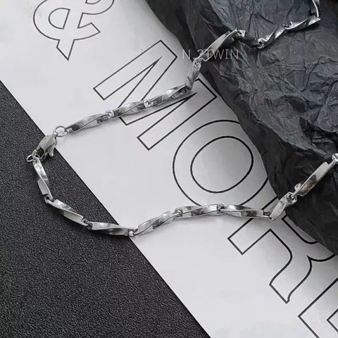 tw-11134211-7qukz-lha8mi1bf7l816