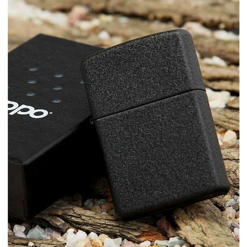 zippo-lighter-classic-black-crackle.jpg