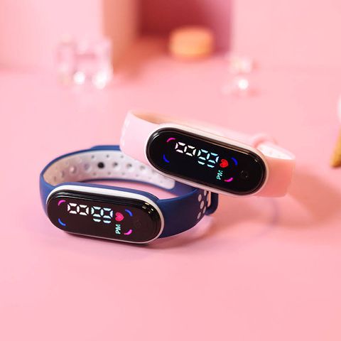 tw-11134207-7qukw-li1o25lmi4l09d