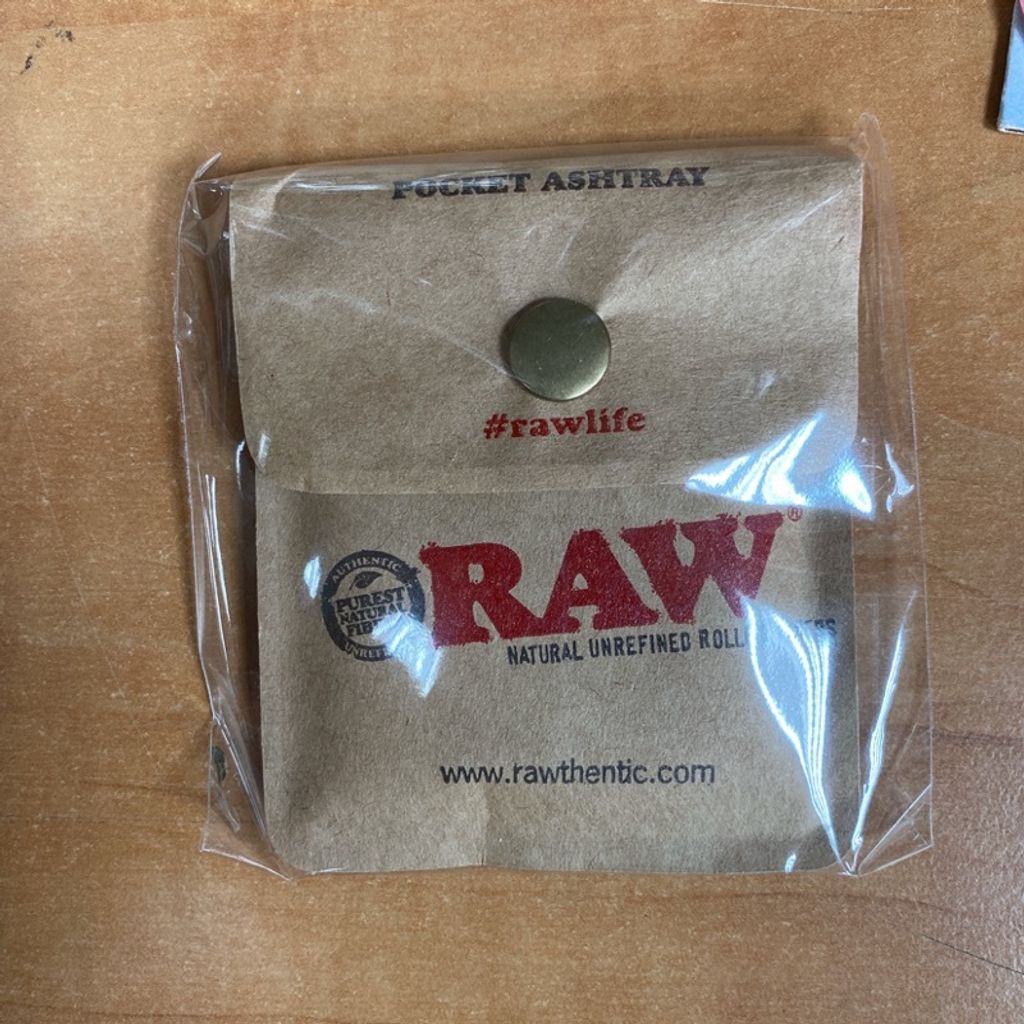 748fbecf406c00c6c3f80e875a813281