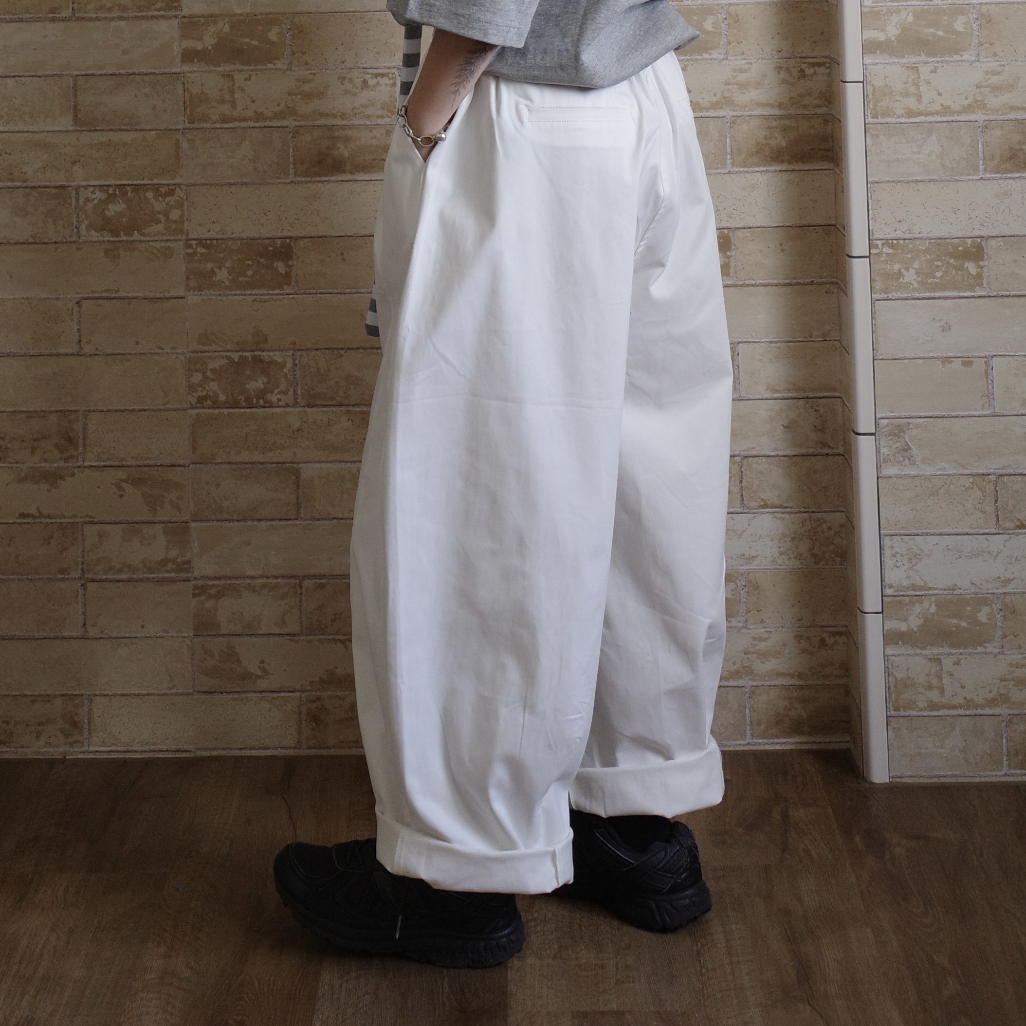 日系簡約慵懶寬褲3