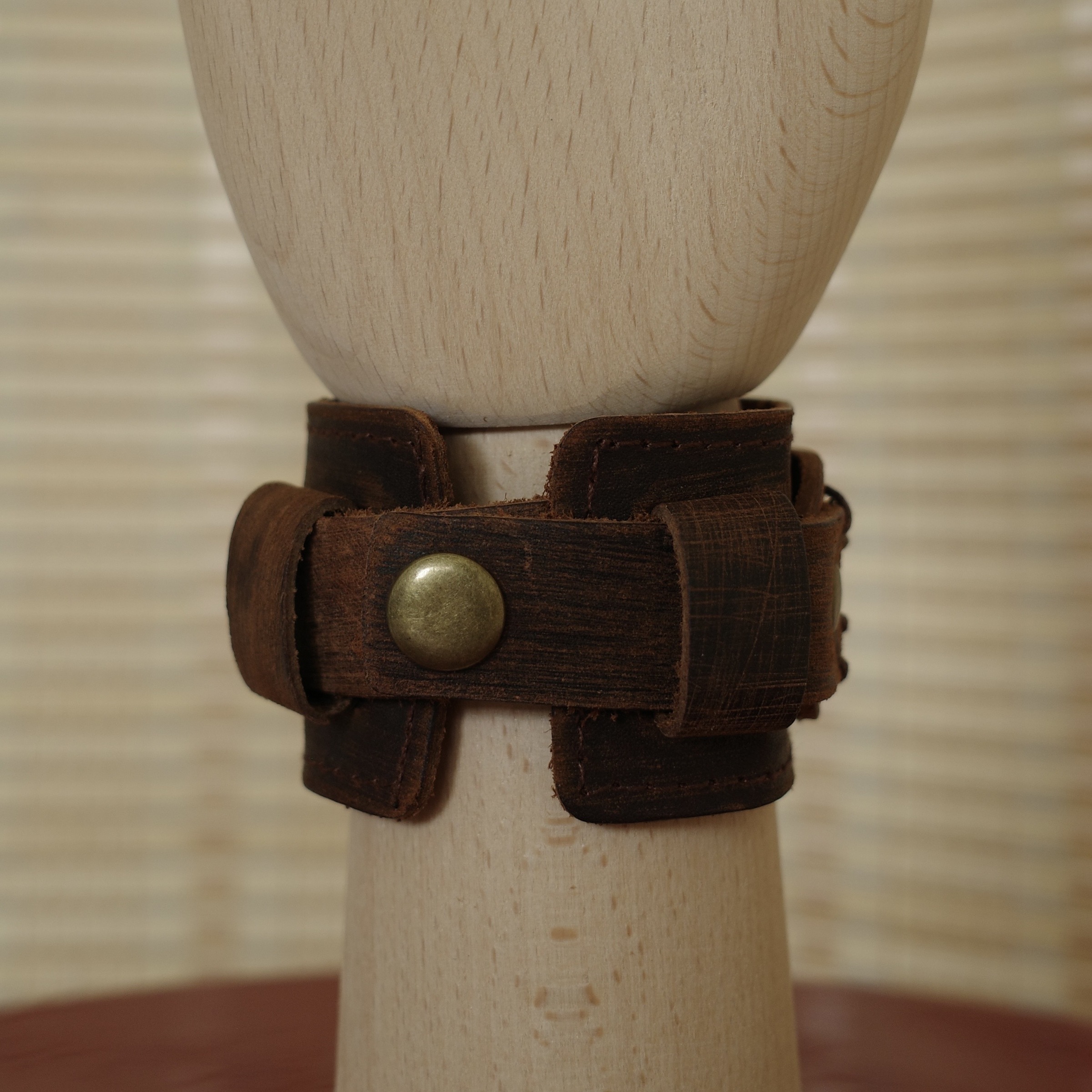 拓荒皮革寬手環6