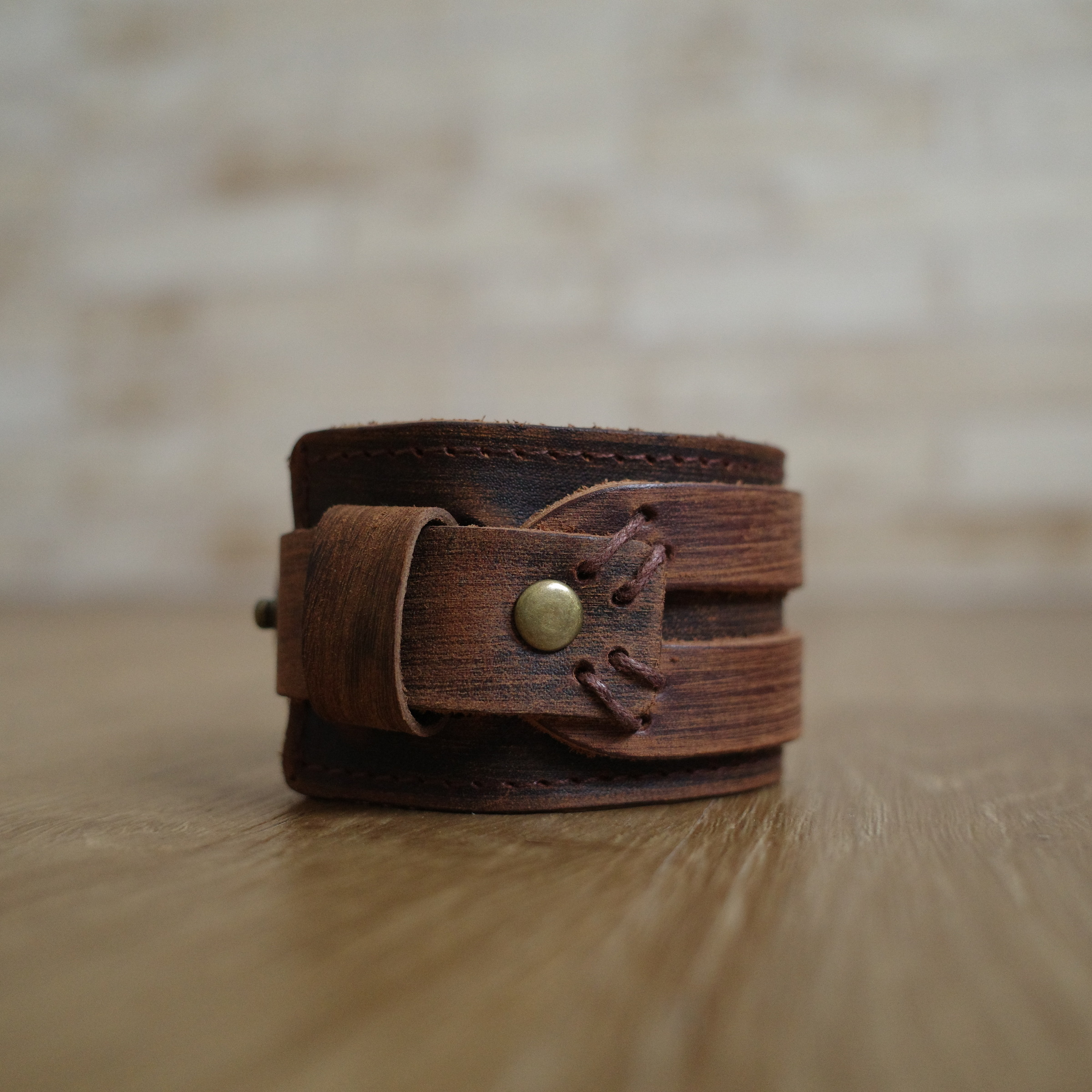 拓荒皮革寬手環