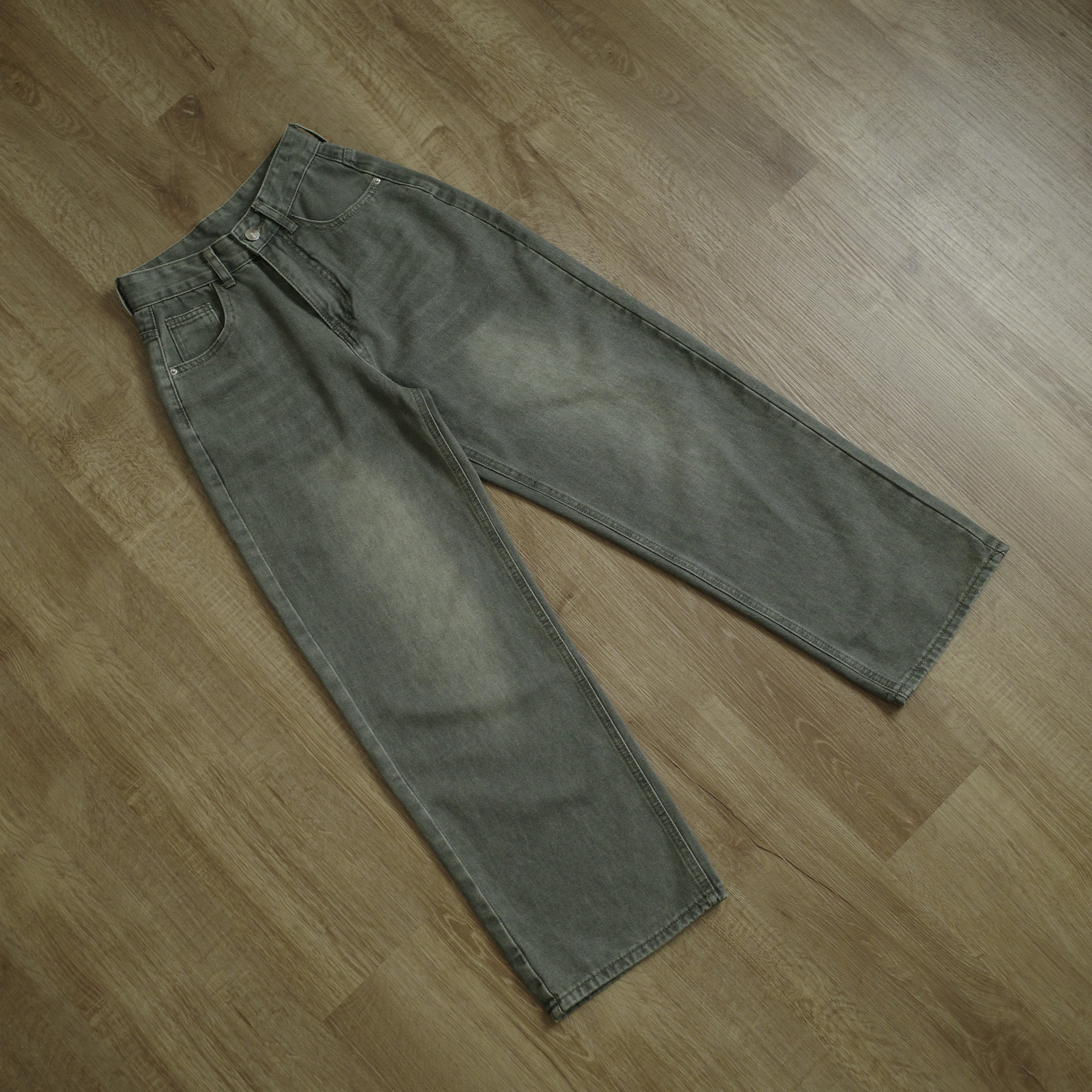水洗復古綠直筒牛仔褲7