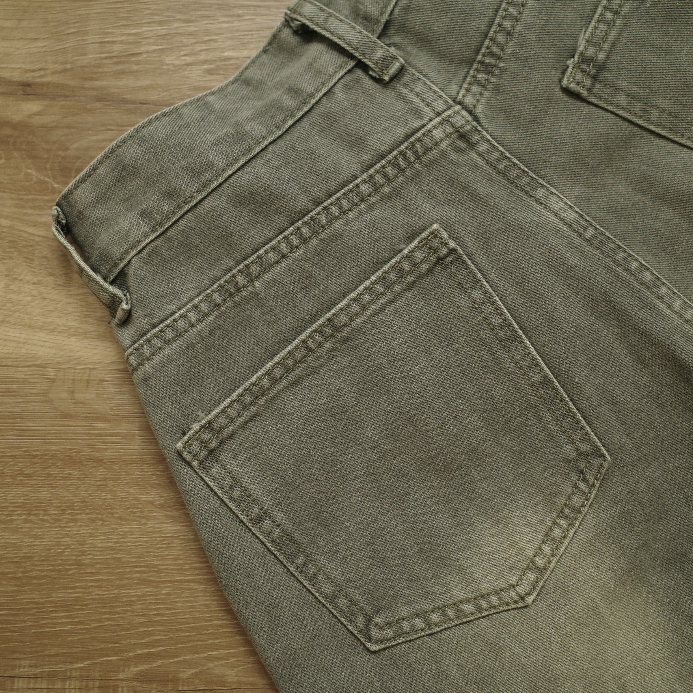 水洗復古綠直筒牛仔褲9