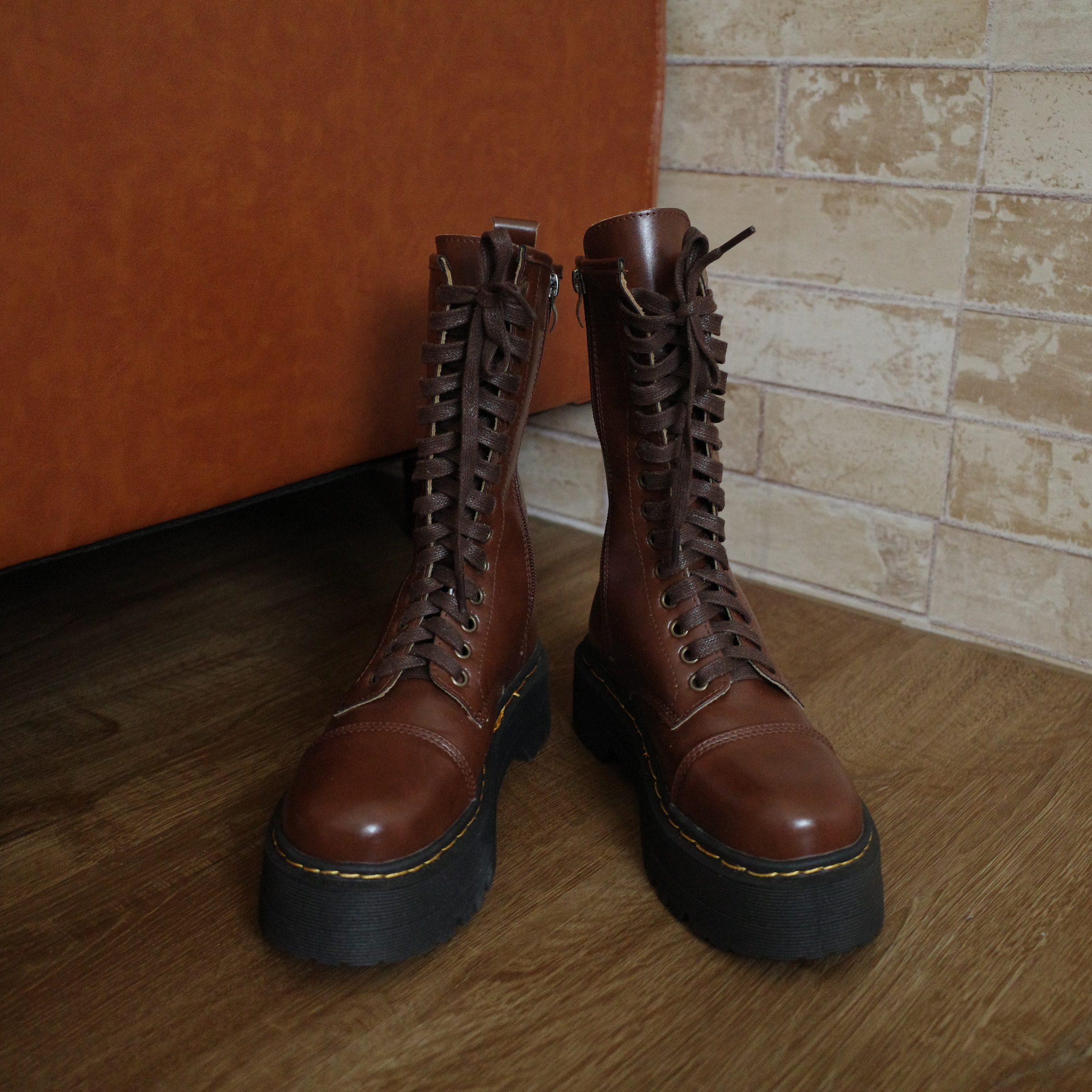 深棕中筒厚底靴5