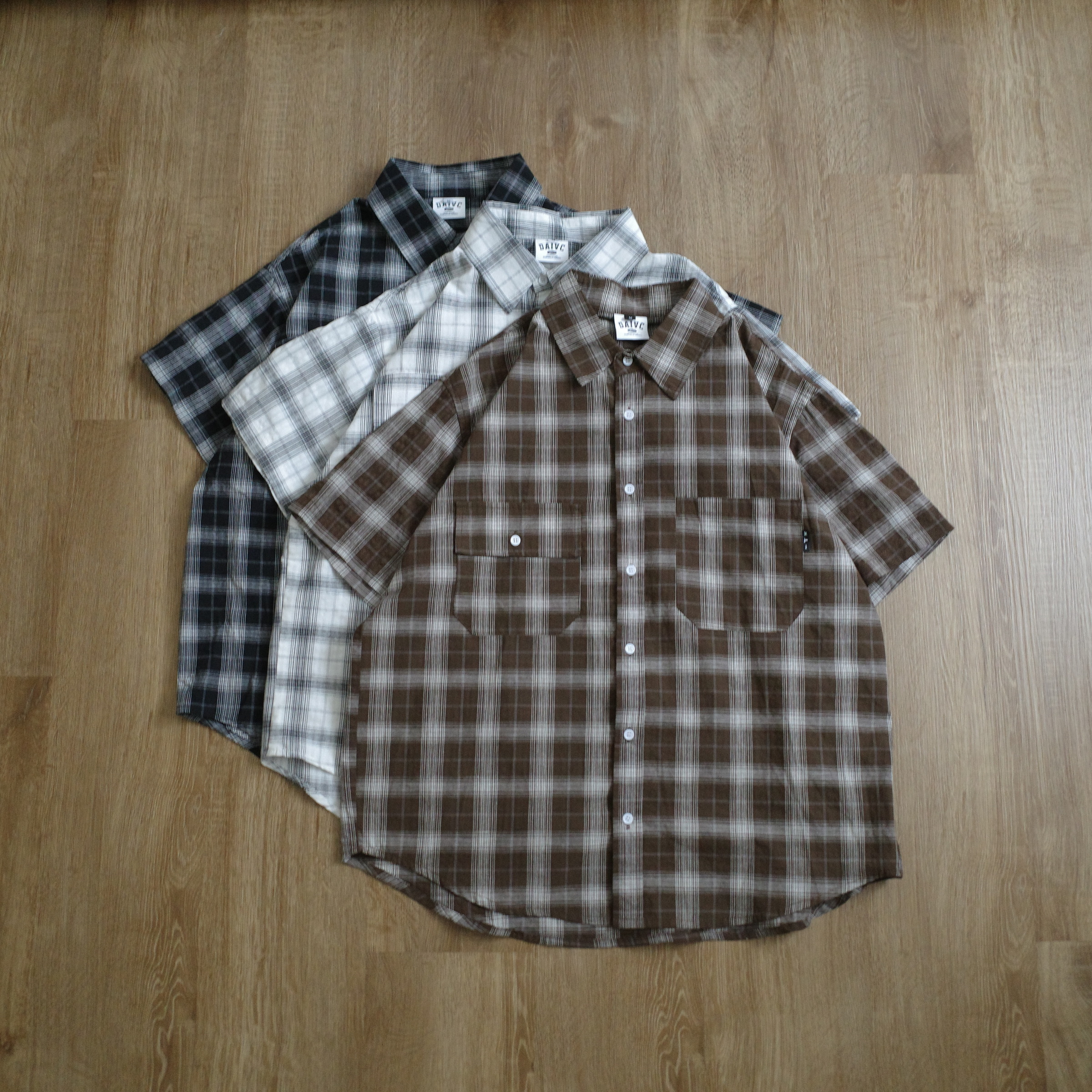 格紋非對稱口袋短襯6