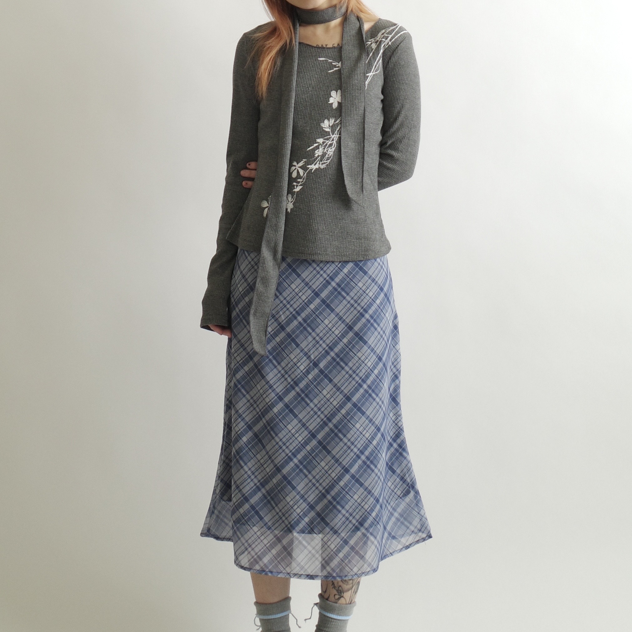 深灰植物針織圍巾長袖1