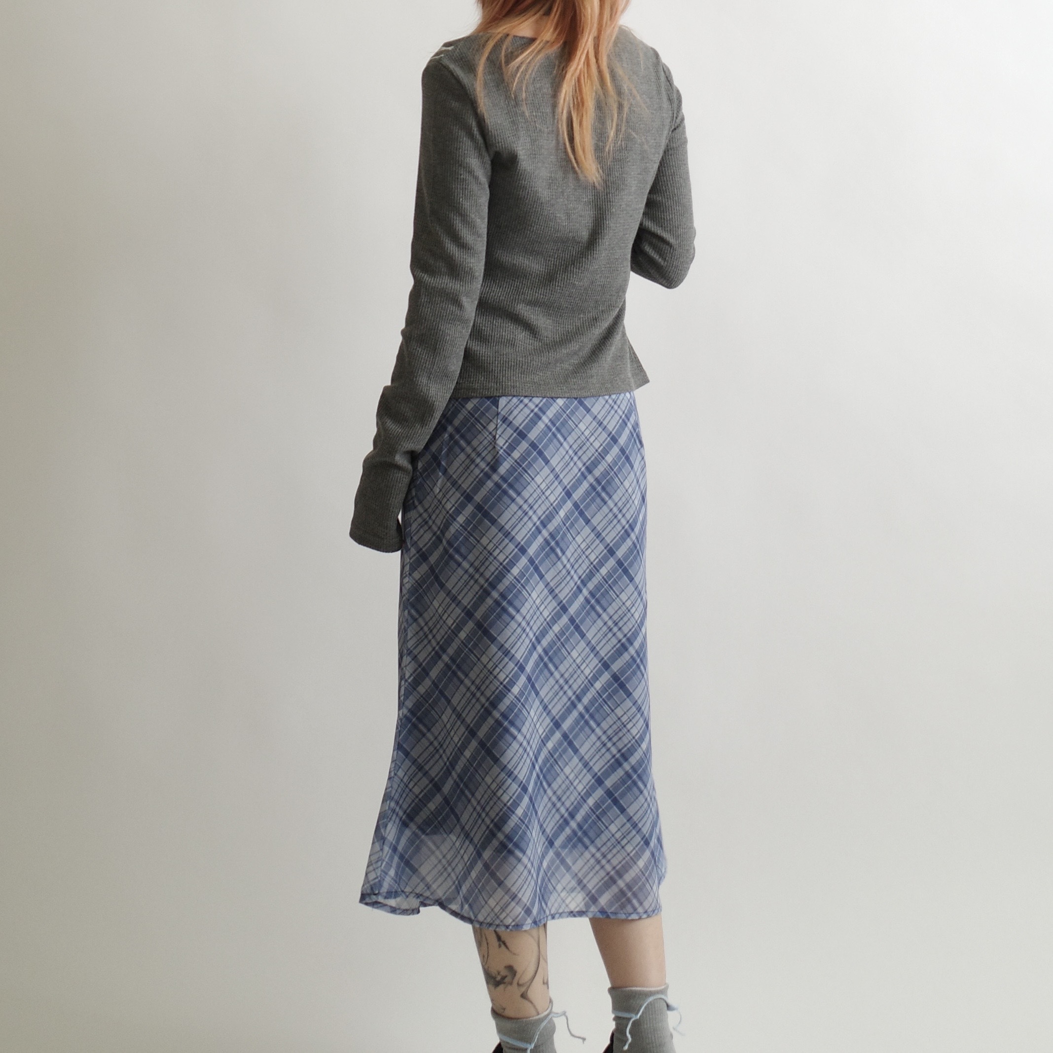 灰藍雪紡斜格紋裙2