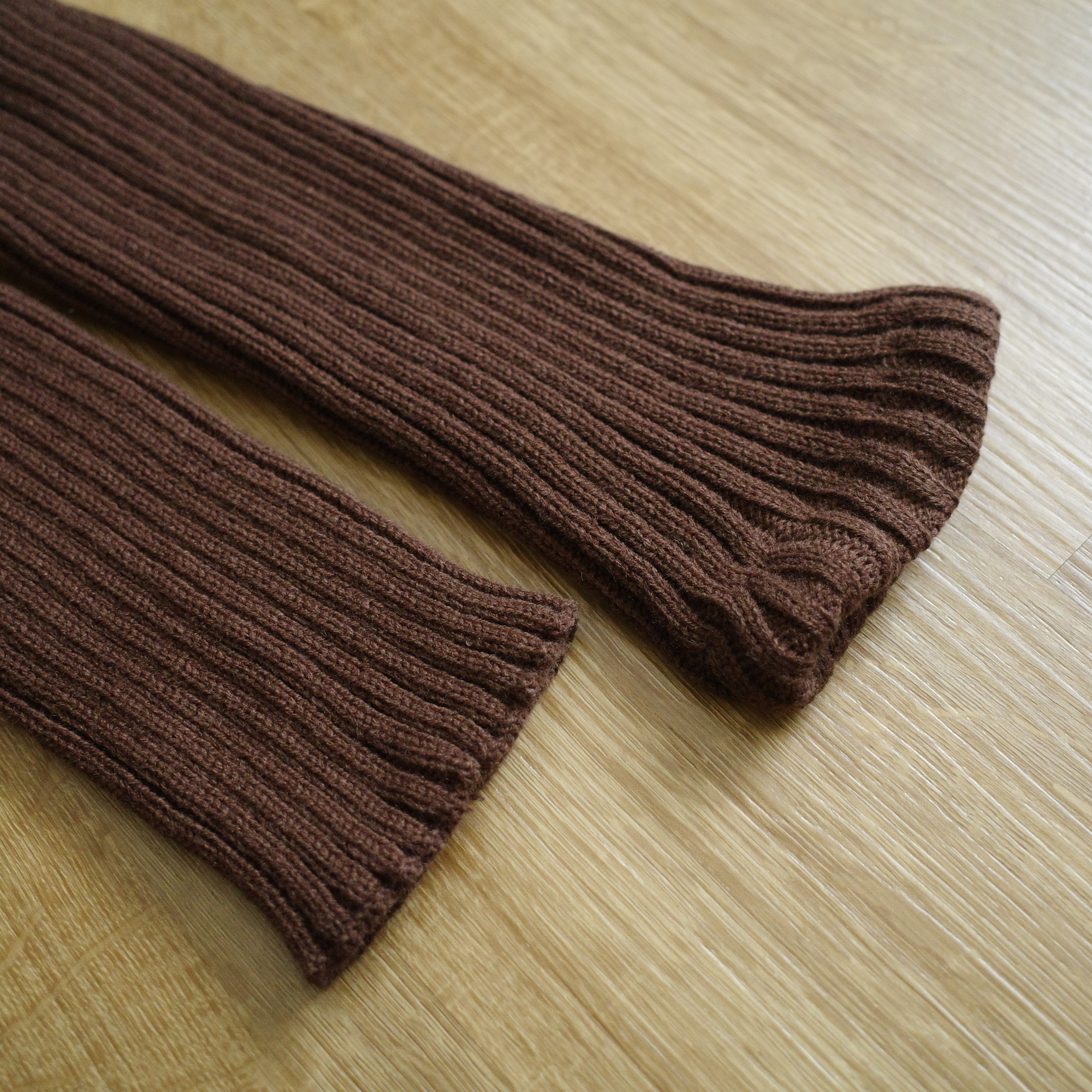 深咖厚針織堆堆長襪套1