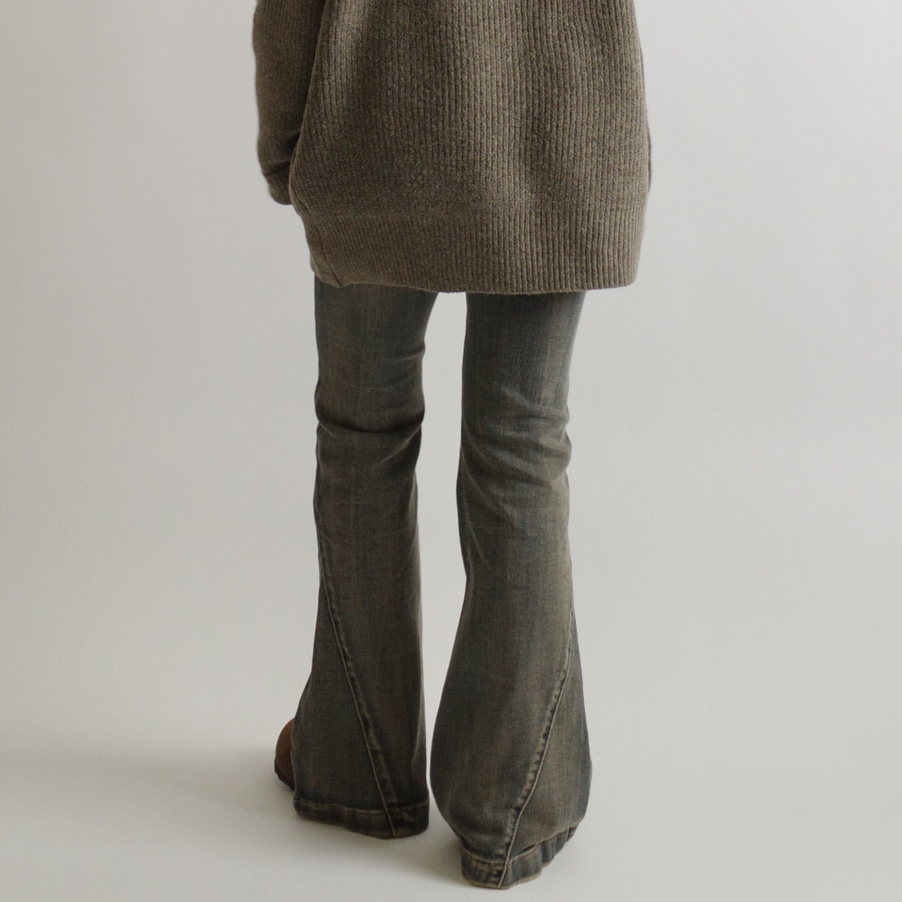 泥灰藍割線喇叭牛仔褲3