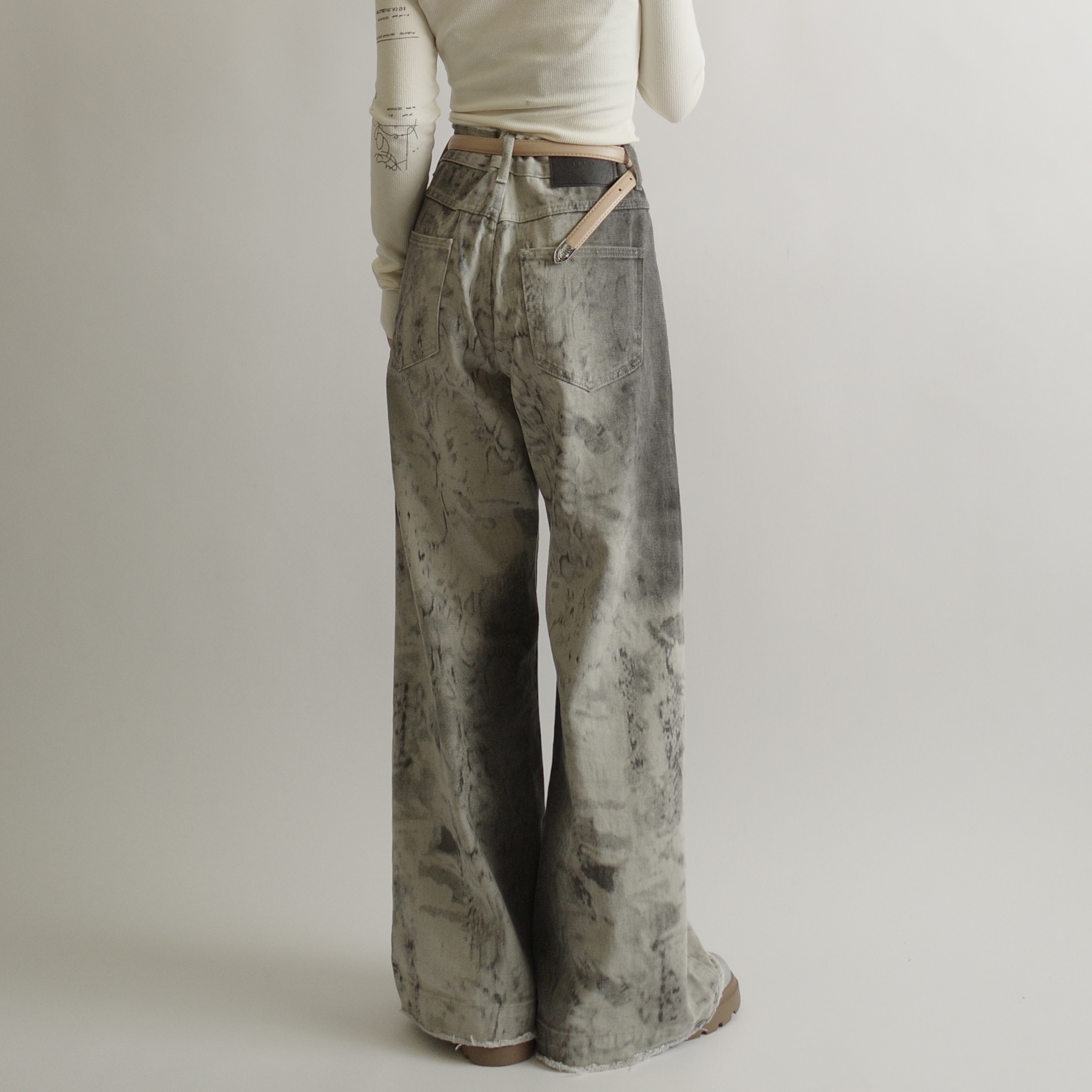 蛇麟墨染灰白漸層牛仔褲1