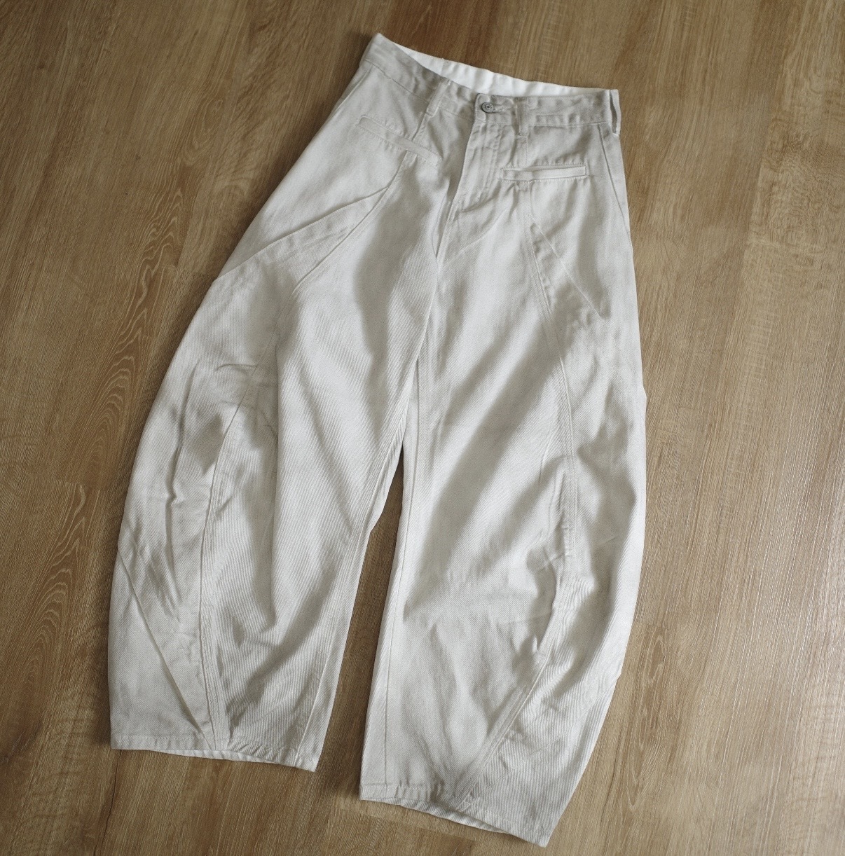 髒髒染白彎刀褲3