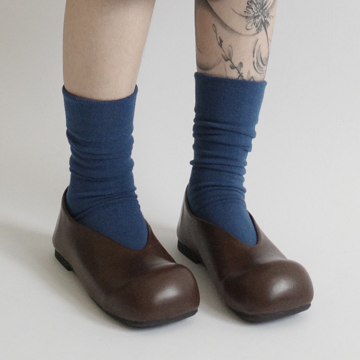 翹翹方頭平底皮鞋