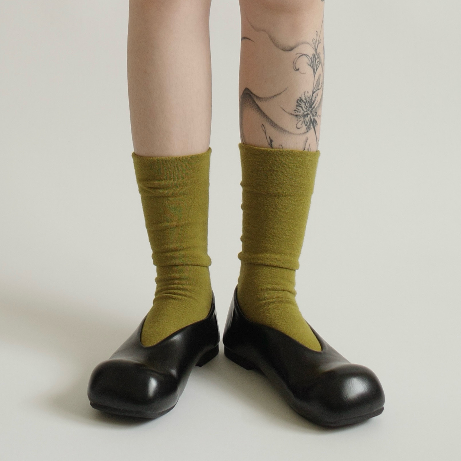 翹翹方頭平底皮鞋2