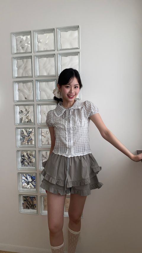 格紋蕾絲邊娃娃領襯衫2