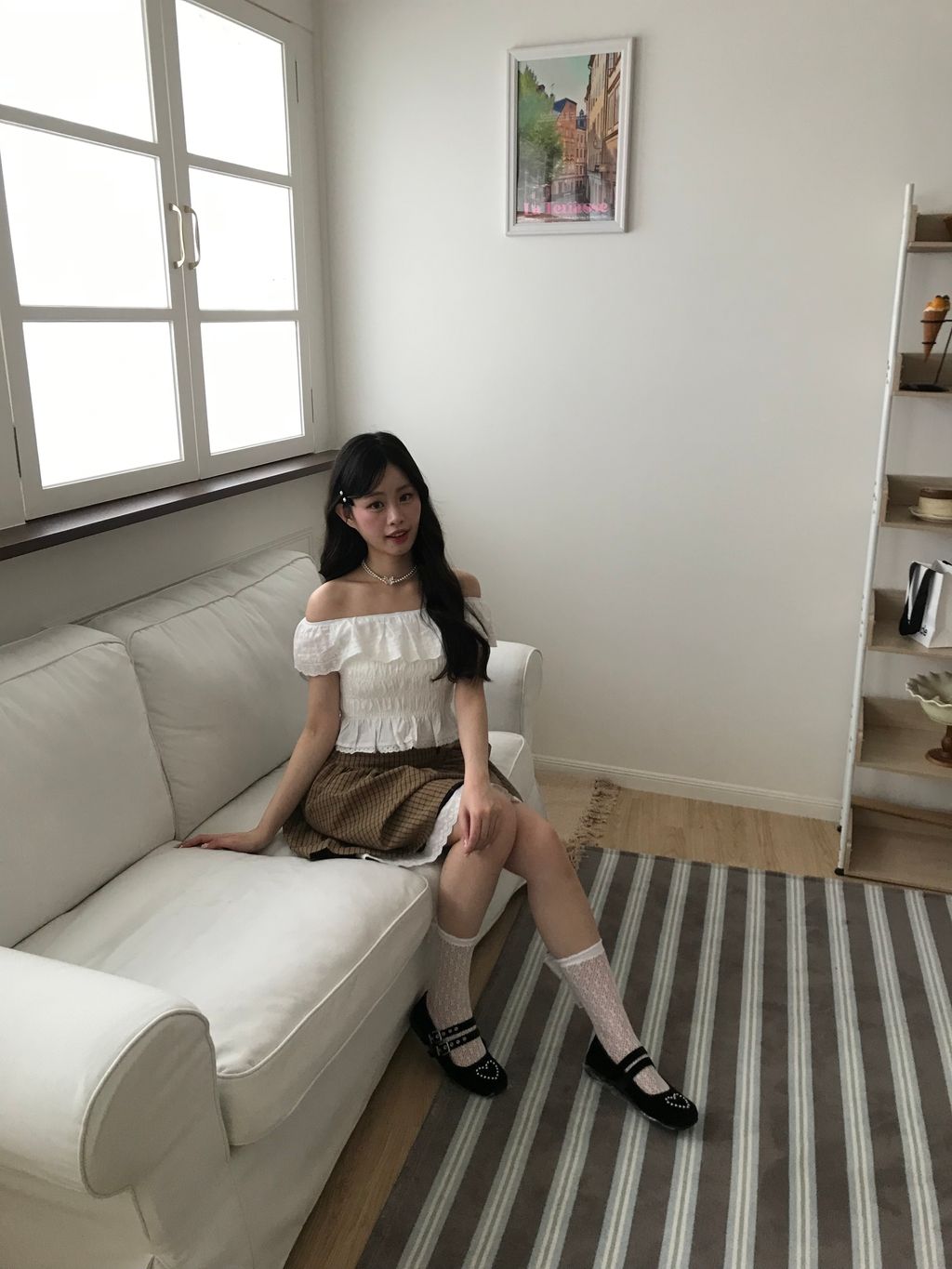 白色雕花上衣13