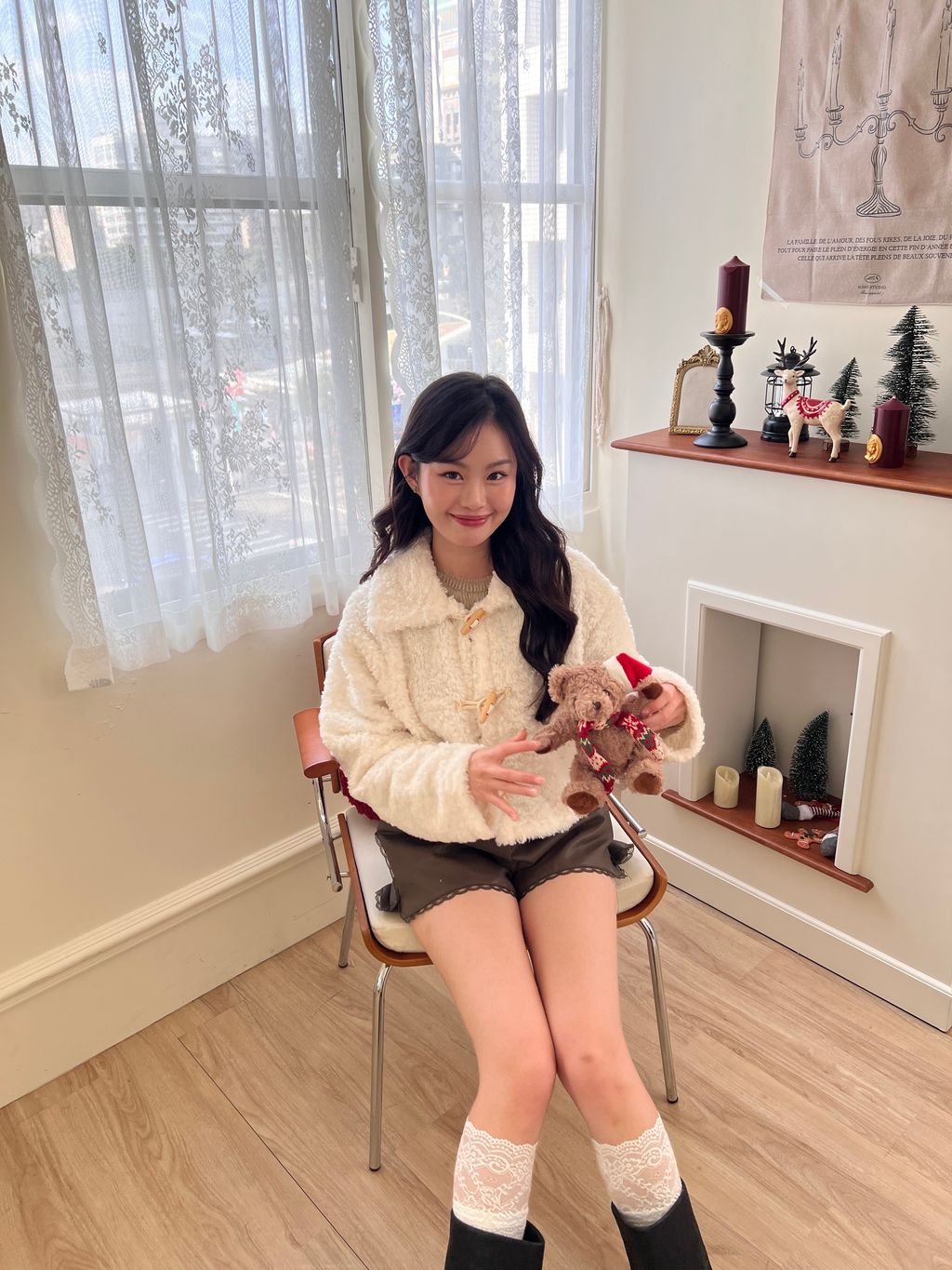 韓國羊羔毛牛角釦外套4