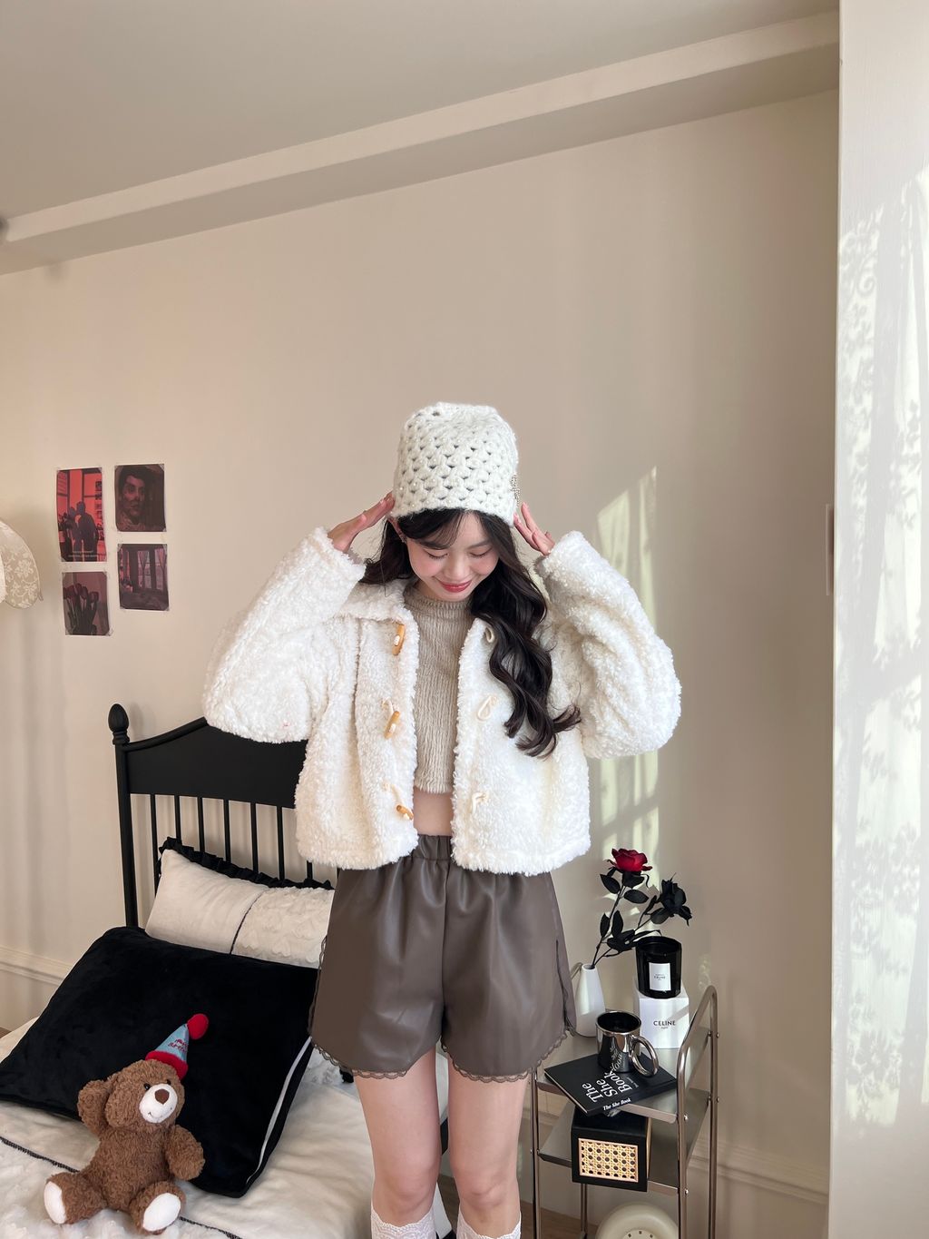 韓國羊羔毛牛角釦外套13