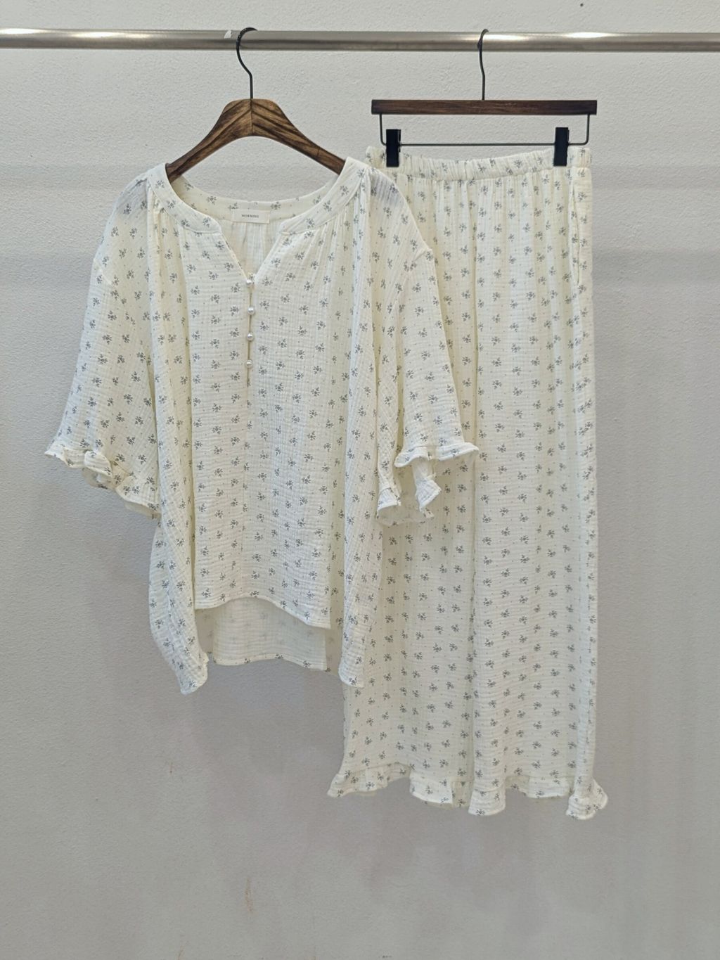 PXL_20260414_160402101~2