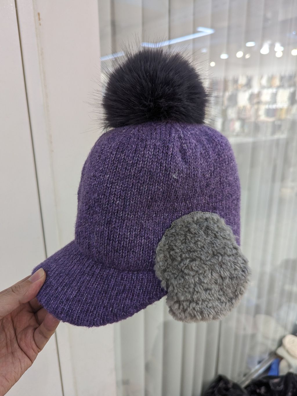 PXL_20251216_180403428