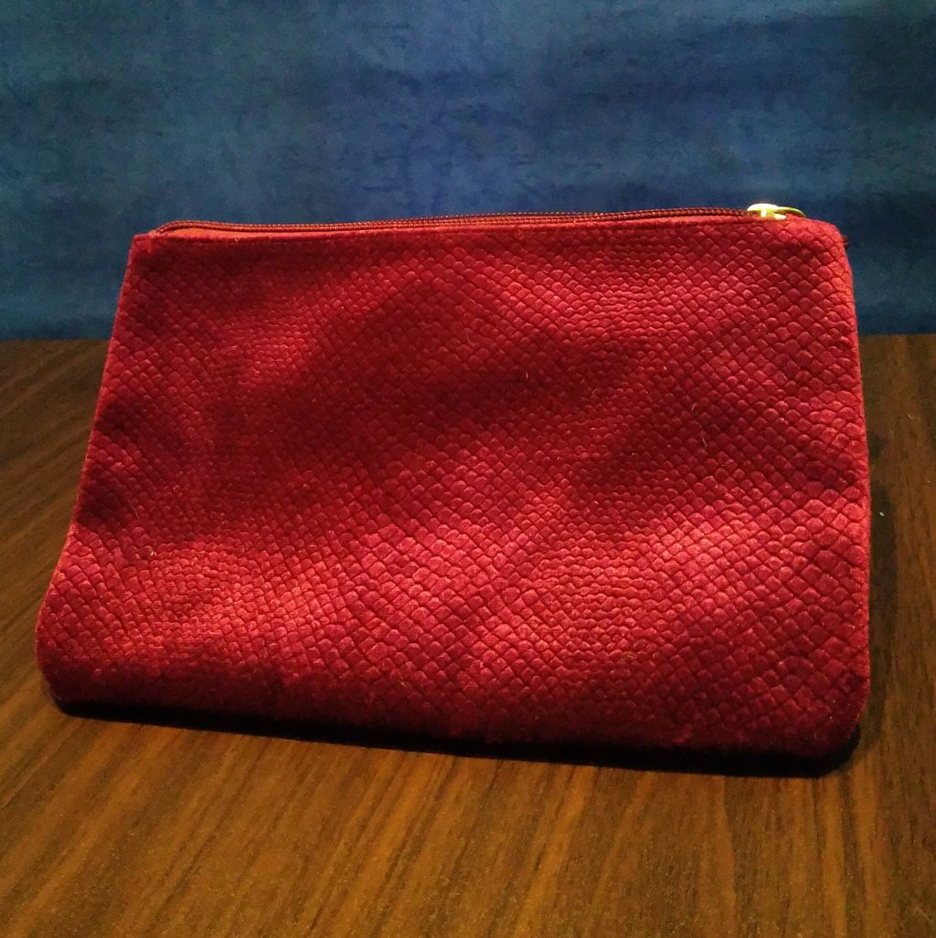 Burgendy Velvet Purse edited.jpg