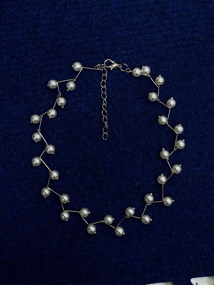 necklace1a.jpg
