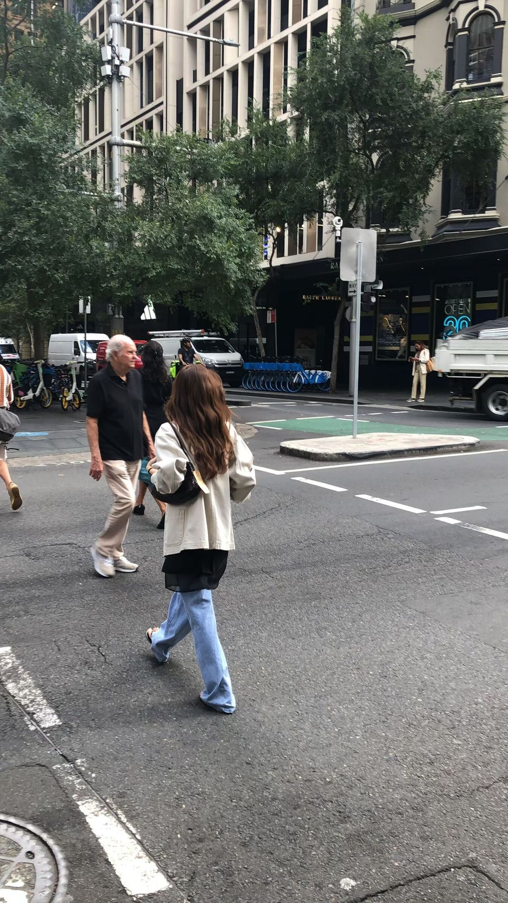 77c5d1877271927c1becc14531a5008e