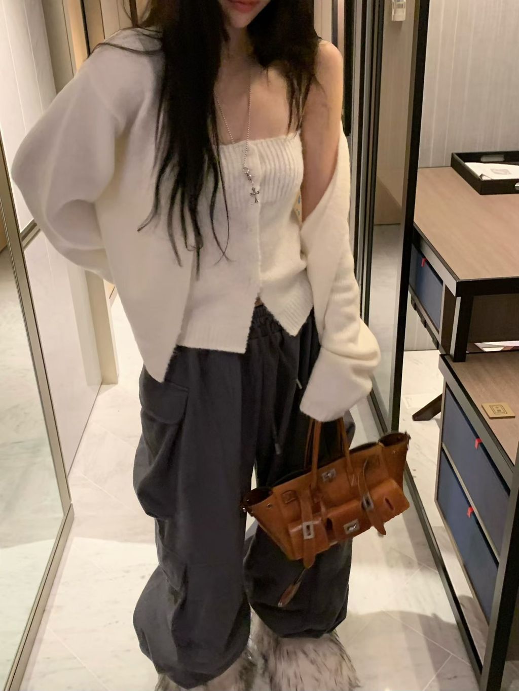 35e5d73e358a4608652105f61db95563