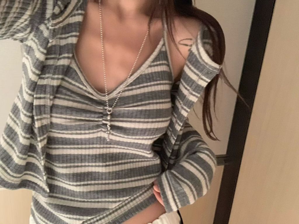 1949a5fece56478d9685f623973fb064