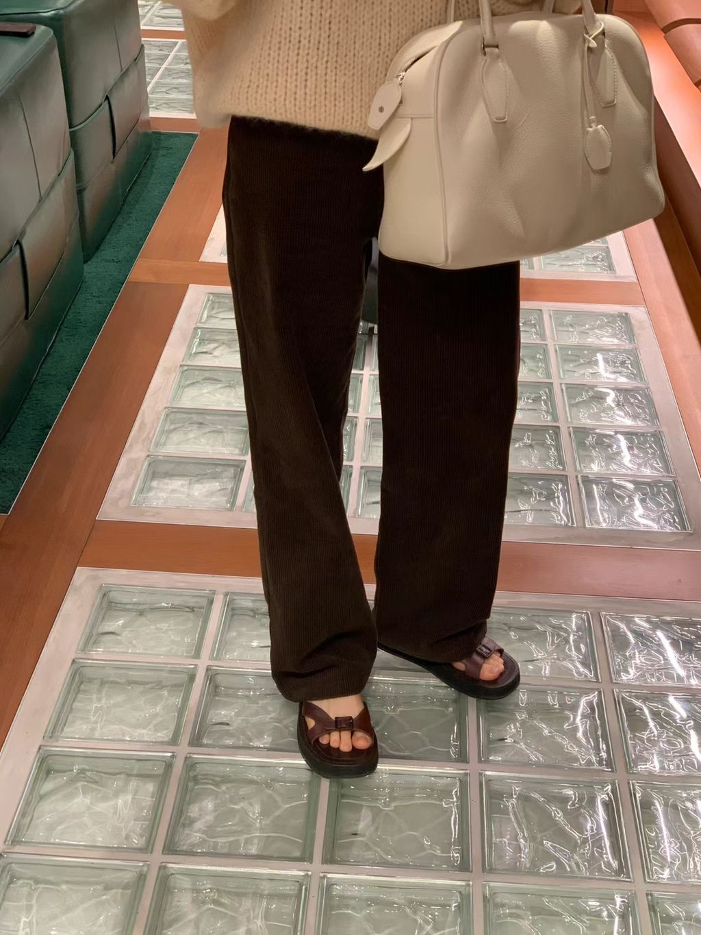 3fedc42122e14de2a57d481989c038e5